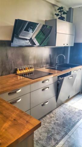 Gérardmer (88400) Gérardmer, Vosges. Centre ville. Appartement F4 entièrement rénové. Grenier aménageable. terrasse, cave, garag