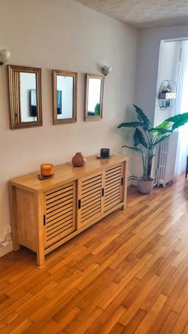 Gérardmer (88400) Gérardmer, Vosges. Centre ville. Appartement F4 entièrement rénové. Grenier aménageable. terrasse, cave, garag