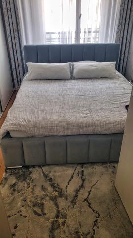 Gérardmer (88400) Gérardmer, Vosges. Centre ville. Appartement F4 entièrement rénové. Grenier aménageable. terrasse, cave, garag