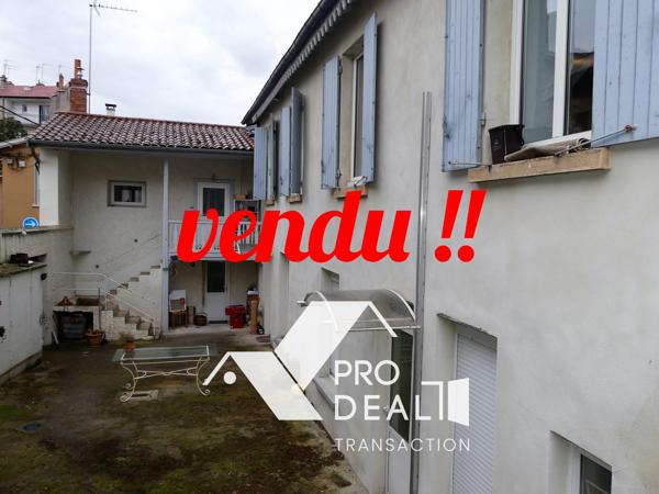 Jolie T2 de 52 m² avec balcon en plein centre d'Oullins