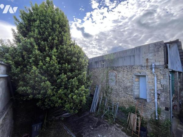 VENDS IMMEUBLE QUINTIN