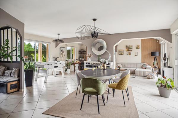 Villa 8 pièces avec piscine