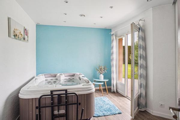 Villa 8 pièces avec piscine