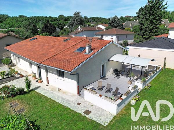 Maison à vendre 7 pièces 255 m² Montluel
