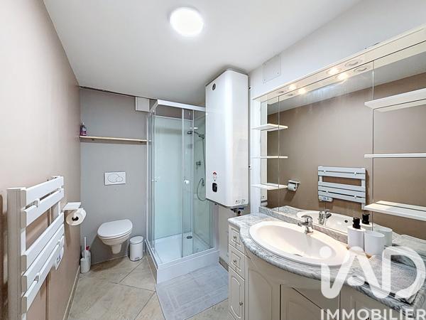 Maison à vendre 7 pièces 255 m² Montluel