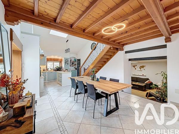 Maison à vendre 7 pièces 255 m² Montluel