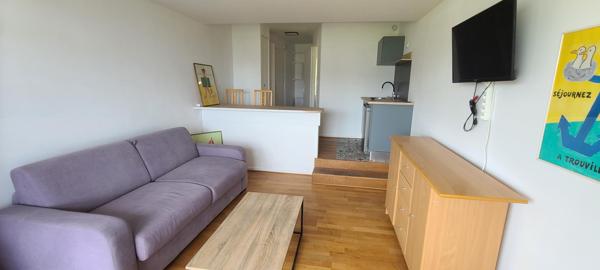 Ravissant studio, balcon et vue dégagée sur la mer