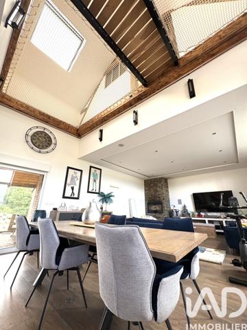 Maison à vendre 8 pièces 212 m² Forges-la-Forêt
