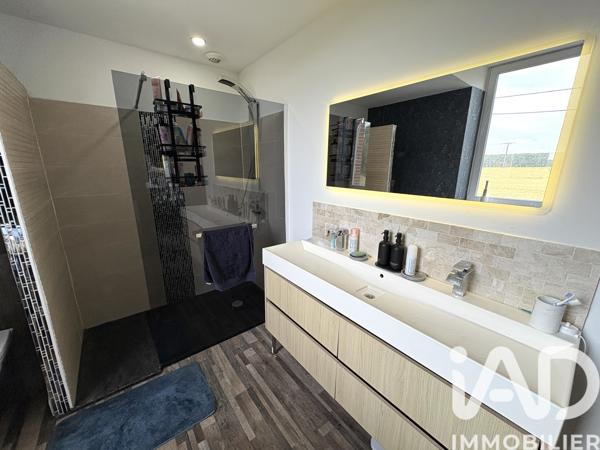 Maison à vendre 8 pièces 212 m² Forges-la-Forêt