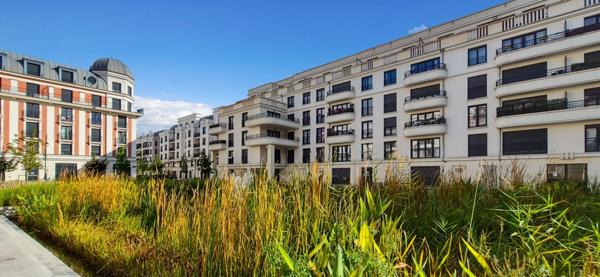 APPARTEMENT RECENT DE 3 PIECES, QUARTIER PLAINE, AVEC BALCON ET PARKING