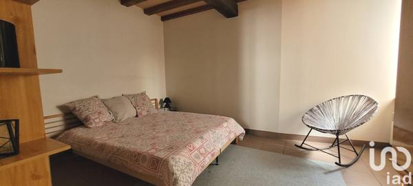 Maison à vendre 10 pièces 232 m² Saint-Jean-d'Angély