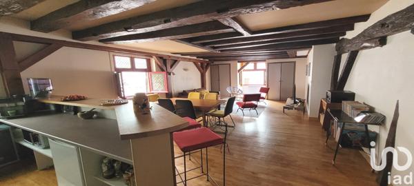 Maison à vendre 10 pièces 232 m² Saint-Jean-d'Angély