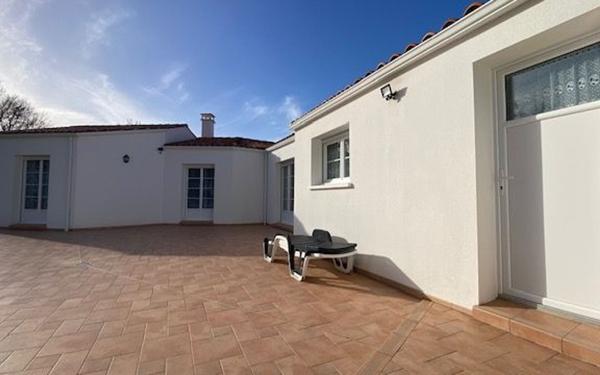 Maison à vendre    5 pièces • 137,07 m2 Breuil-Magné