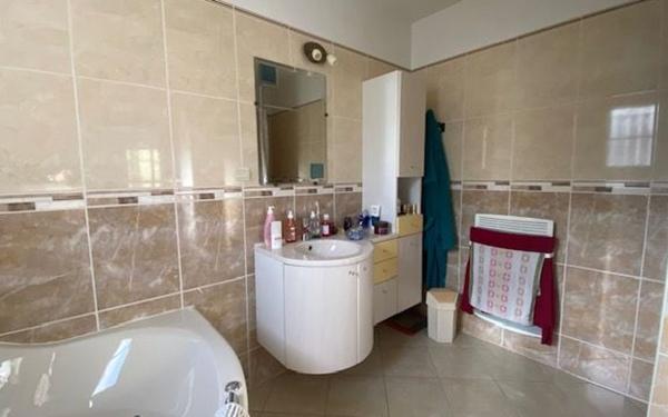 Maison à vendre    5 pièces • 137,07 m2 Breuil-Magné