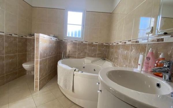 Maison à vendre    5 pièces • 137,07 m2 Breuil-Magné