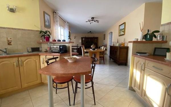 Maison à vendre    5 pièces • 137,07 m2 Breuil-Magné