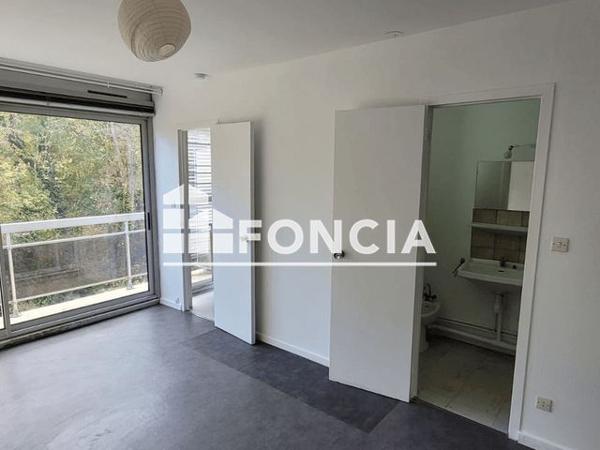 Location Studio 25.16 m² - 31 RUE DE LA COLLINE Nancy 54000