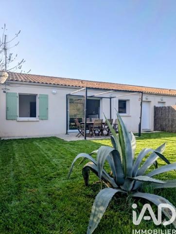 Location maison 4 pièces 82 m² Saint-Jean-de-Liversay