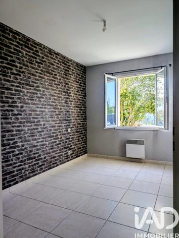 Location maison 4 pièces 82 m² Saint-Jean-de-Liversay