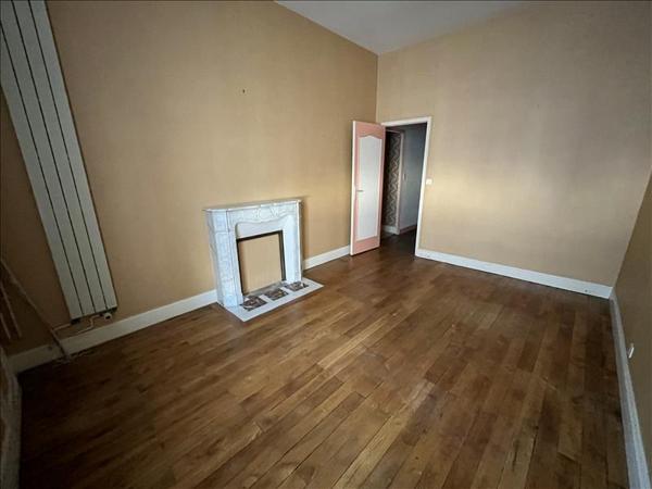 Maison à vendre |  Aigurande |  8 pièces | 262 m²