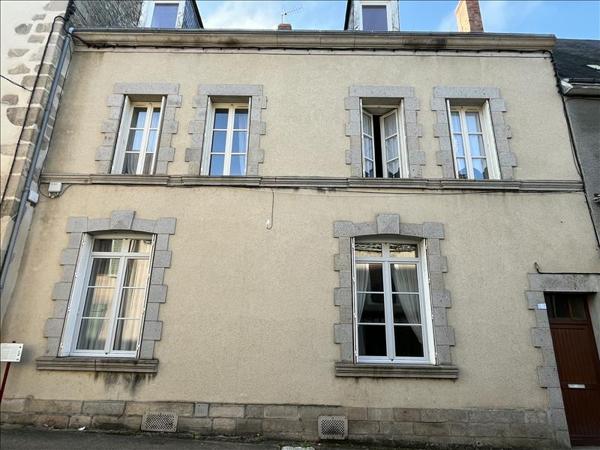 Maison à vendre |  Aigurande |  8 pièces | 262 m²