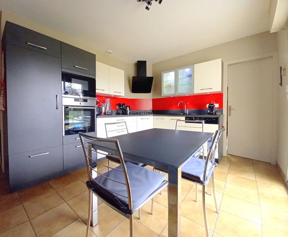 Maison de plain pied - Saint Julien De Concelles - 6 pièce(s) - 125 m²