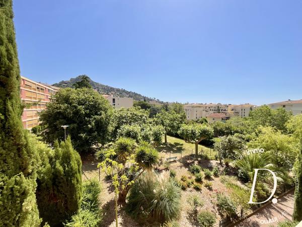 Appartement 4 pièces de 85m2 + cave + stationnement libre