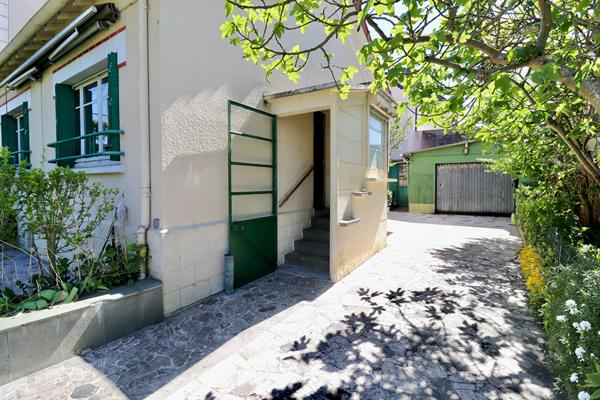 Champs sur Marne - Pavillon 3 pièces à rafraîchir