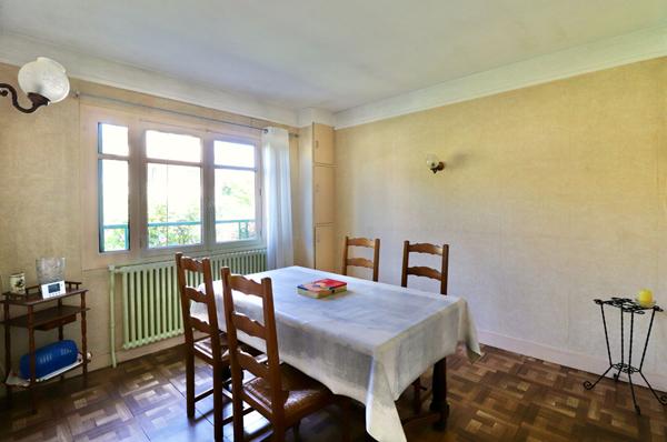 Champs sur Marne - Pavillon 3 pièces à rafraîchir