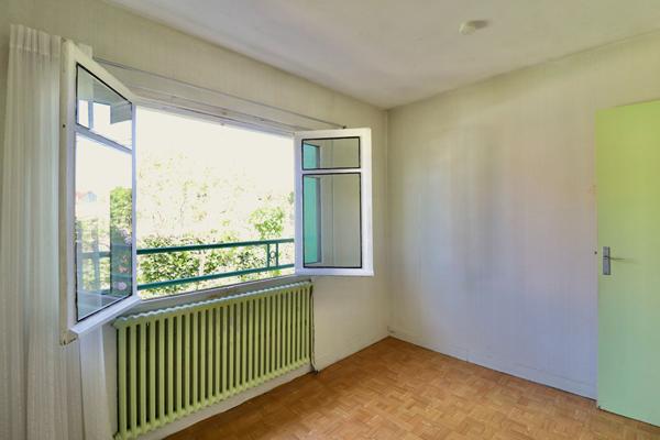 Champs sur Marne - Pavillon 3 pièces à rafraîchir