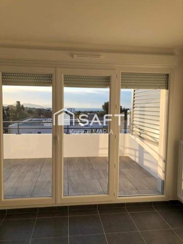 13600 - LA CIOTAT - Appartement T3 de 58 m2 avec terrasse de 14 m2, vue mer er 2 places de stationnement privées