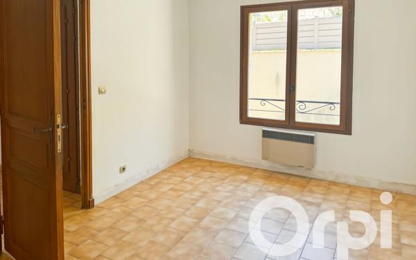 Maison à vendre    4 pièces •  Montfrin