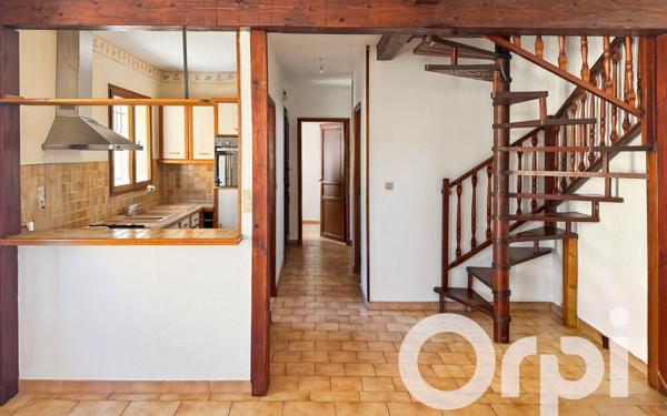 Maison à vendre    4 pièces •  Montfrin