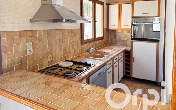 Maison à vendre    4 pièces •  Montfrin