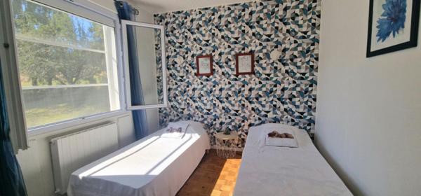 Maison Chateau L Evêque 5 pièces 116 m2-Terrain 2998 m2