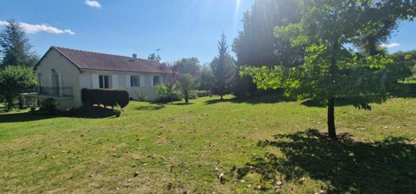 Maison Chateau L Evêque 5 pièces 116 m2-Terrain 2998 m2