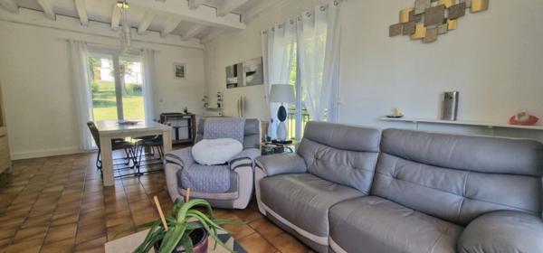 Maison Chateau L Evêque 5 pièces 116 m2-Terrain 2998 m2