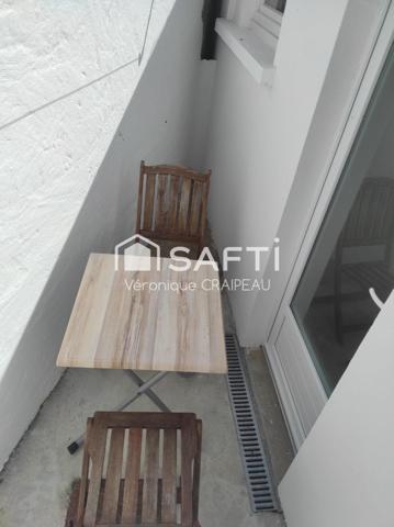 Maison  de ville de 60m² avec 2 chambres située en impasse à 400mètres des plages, de l'embarcadère et du centre ville