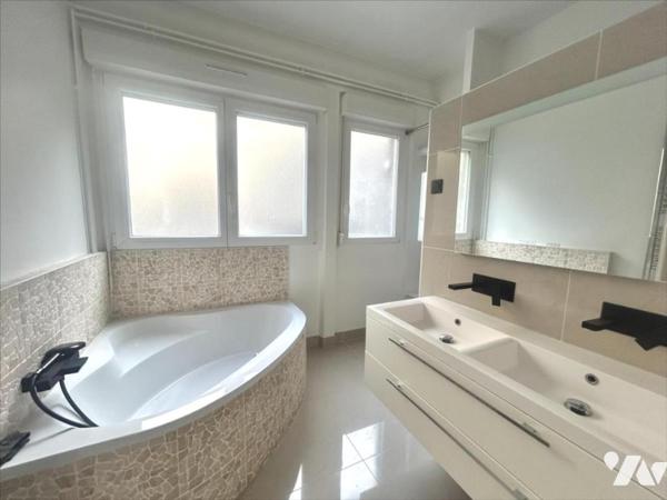 HYPER CENTRE APPARTEMENT 5 PIECES IMMEUBLE DE CARACTERE REIMS 51100