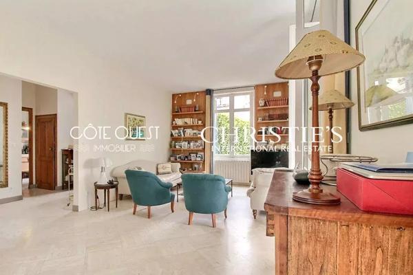 À vendre Biarritz quartier Saint-Charles - Élégante maison de ville à deux pas des commerces et des plages