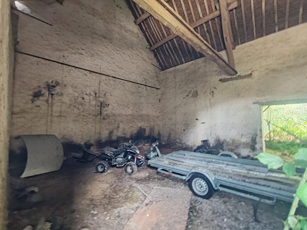 À Vendre : Grange Agricole Authentique de 155 m²