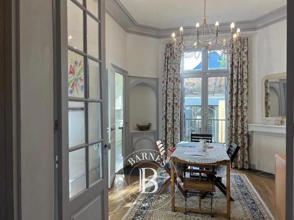 Tours, Hôtel particulier 7 Chambres -  200 m² à vendre
