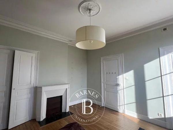 Tours, Hôtel particulier 7 Chambres -  200 m² à vendre