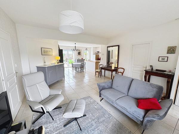 Plain-pied - Jardin - 3 chambres, Douet, Busway, commerces