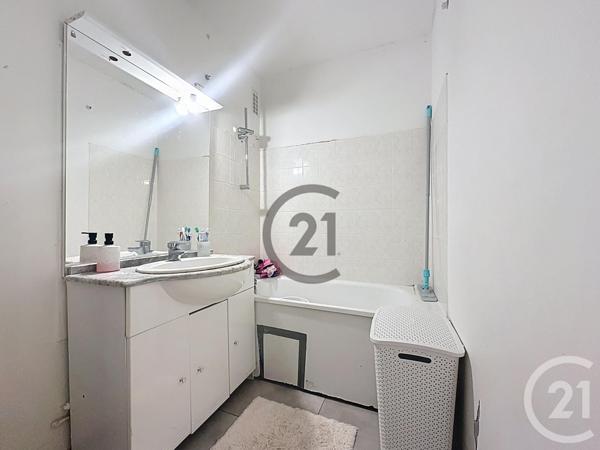 Appartement F4 à vendre  4 pièces - 72,67 m2 REIMS - 51