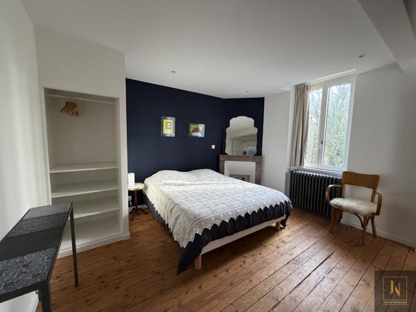 Maison 10 pièce(s) 5 chambre(s) 210 m²