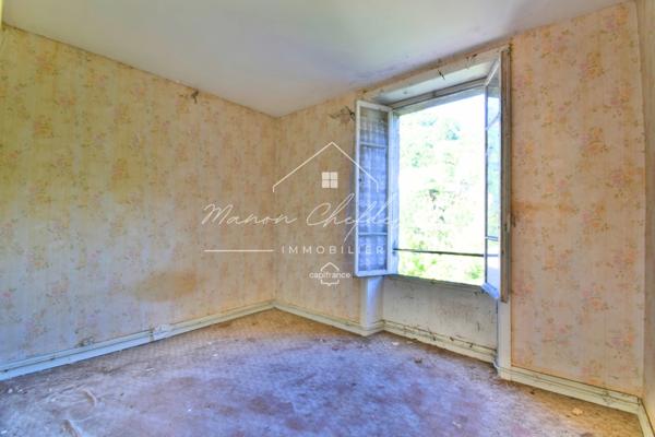 Appartement T3 56,25m² - À RENOVER – Lanobre (15)