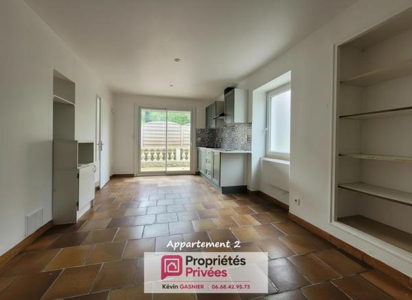 RUELLE SUR TOUVRE (16600) : Immeuble de rapport avec 4 logements + 1 local commercial