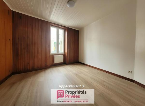RUELLE SUR TOUVRE (16600) : Immeuble de rapport avec 4 logements + 1 local commercial