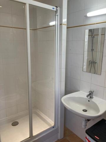 Rouen Vieux-Marché / Gare : Studio rénové de 17 m² avec vue panoramique et charges limitées !
